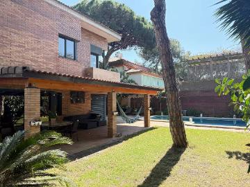 Casa chalet en Alquiler en La Pineda