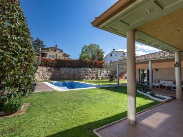 Casa chalet en Alquiler en La Roca del Vallès
