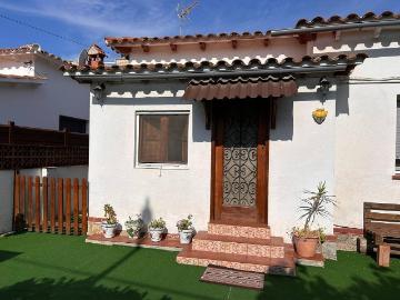 Casa chalet en Alquiler en Lluminetes