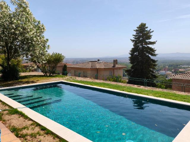 Casa chalet en Alquiler en Montjuïc