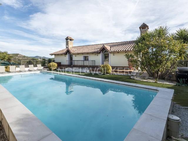 Casa chalet en Alquiler en Olivella