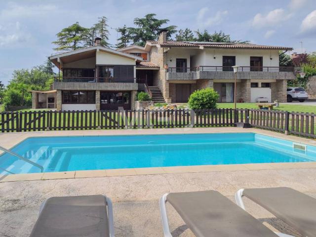 Casa chalet en Alquiler en Sant Julià de Vilatorta