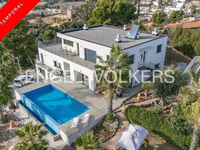 Casa chalet en Alquiler en Santa Susanna