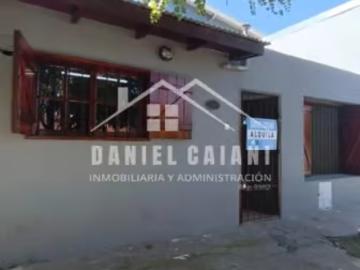 Casa Chalet • m² • 3 Ambientes