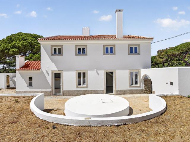 Casa charmosa em Praia das Maçãs. 135m² Colares