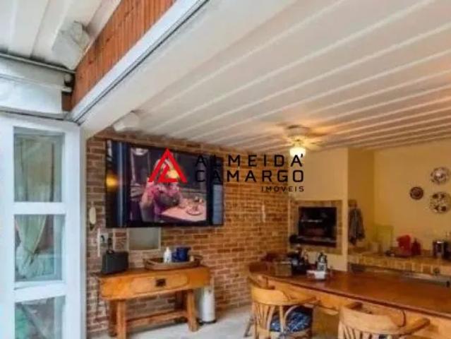 Casa Cidade Jardim 400m² área útil 4 dormitórios 4 suítes 6 vagas
