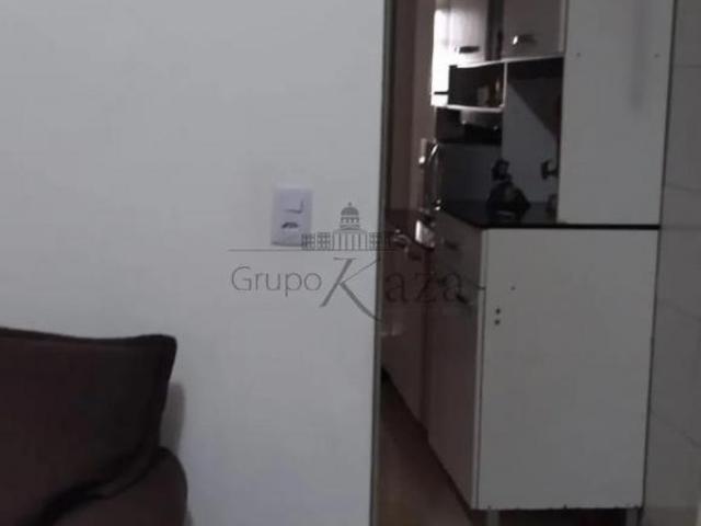 Casa Cidade Salvador Jacareí 2 Dormitórios 62m² útil terreno 150m²
