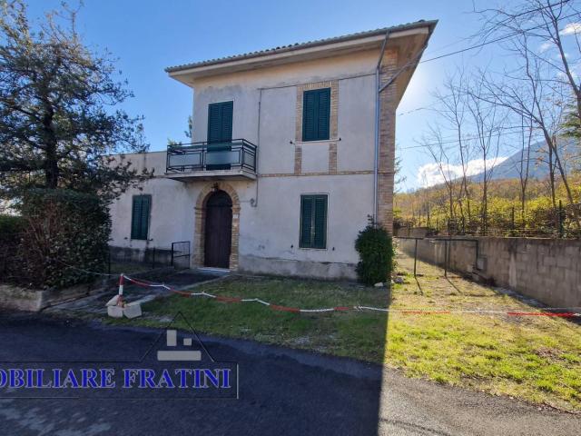 Casa Cielo Terra in vendita a Civitella del Tronto, Collebigliano
