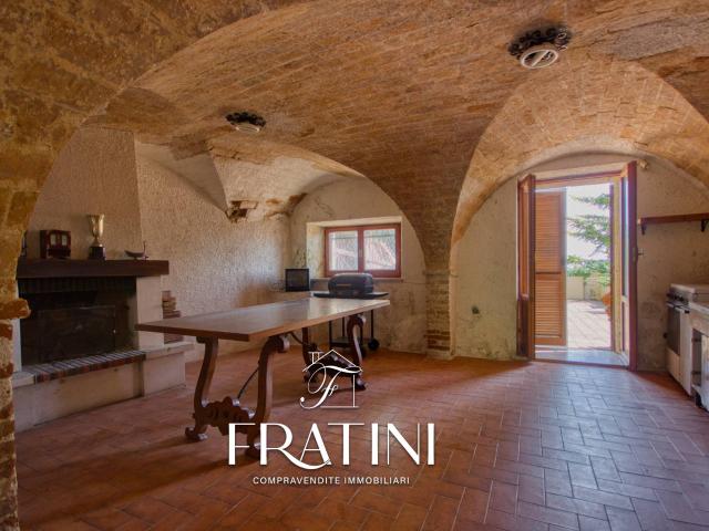 Casa Cielo Terra in vendita a Civitella del Tronto, Rocche