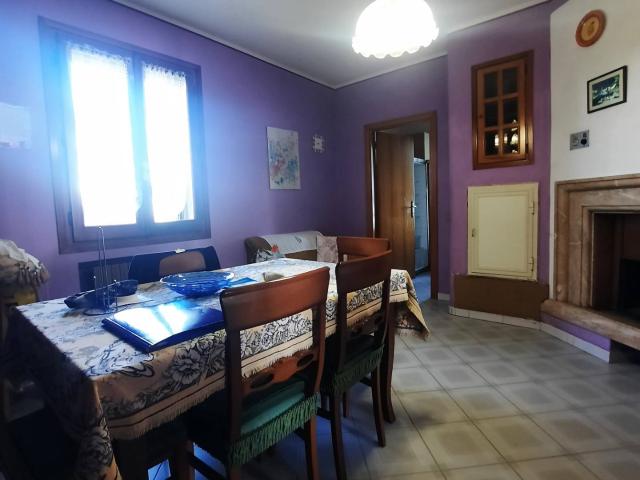 Casa cielo terra in vendita a Montalto delle Marche, Campagna