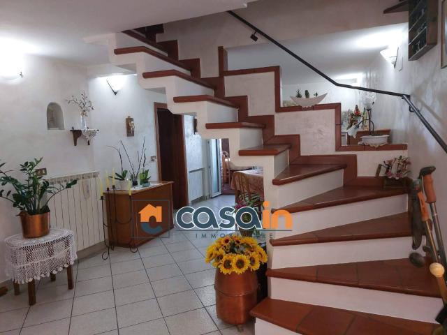 Casa cielo terra in vendita a Montedinove