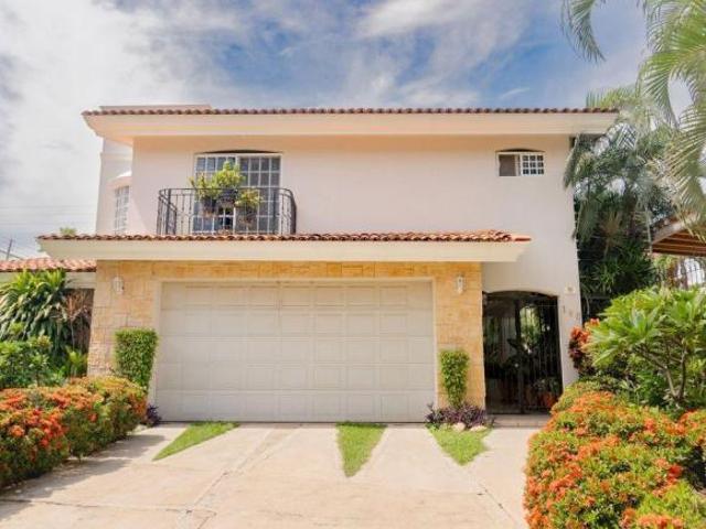 Casa Cinco Gaviotas En Venta En Puerto Vallarta Jalisco