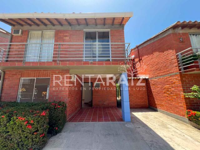 CASA Cl. 18 #18 299 a 18 213, Santa Fé Campestre