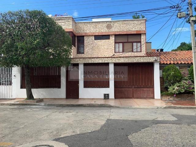 CASA CLL 1N#11E 104 QUINTA ORIENTAL, Quinta Oriental, Cúcuta