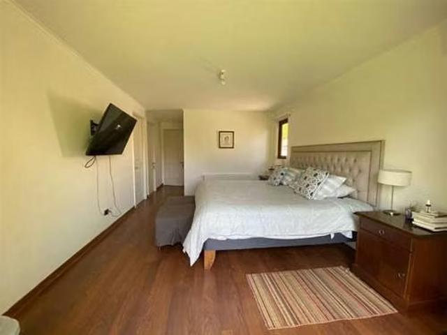 Casa cocina y quincho remodelados! 4 dormitorios por 14250.00 en Colina