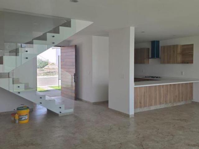 Venta de casa en rodanta, el Marques. Qro