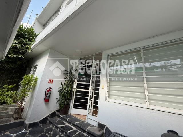 CASA COL. BARRIO SANTA CATARINA