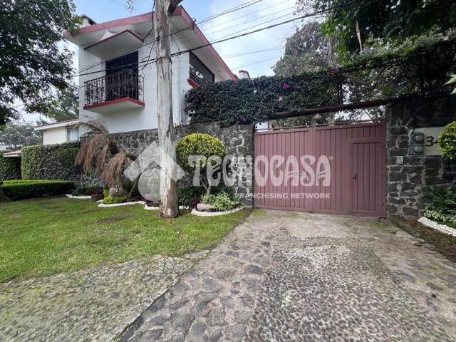 CASA COL. LOMAS DEL PEDREGAL