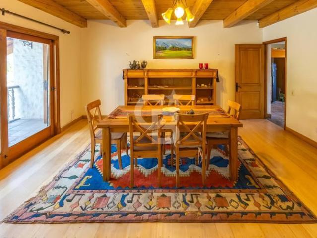 Casa Colonial en Huinganal | 6D/4B + Servicio con Baño | 5 dormitorios por 33900.00 en Lo Barnechea