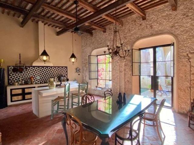 Casa Colonial Restaurada en Venta!