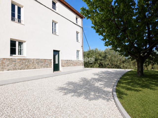 Casa colonica d'angolo a Sud, Capannori