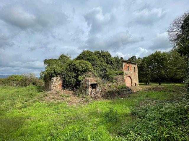 Casa colonica in vendita a Arezzo