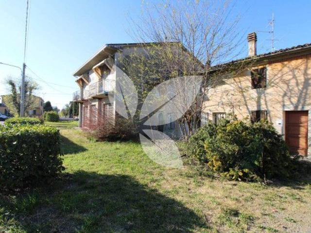 Casa colonica in vendita a Busseto