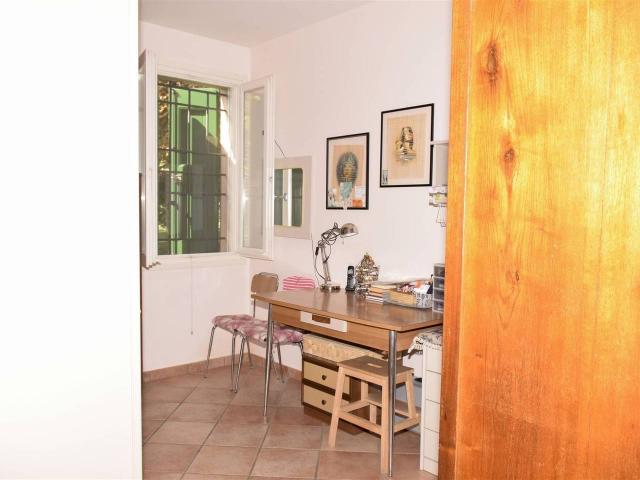 Casa colonica in vendita a Modena