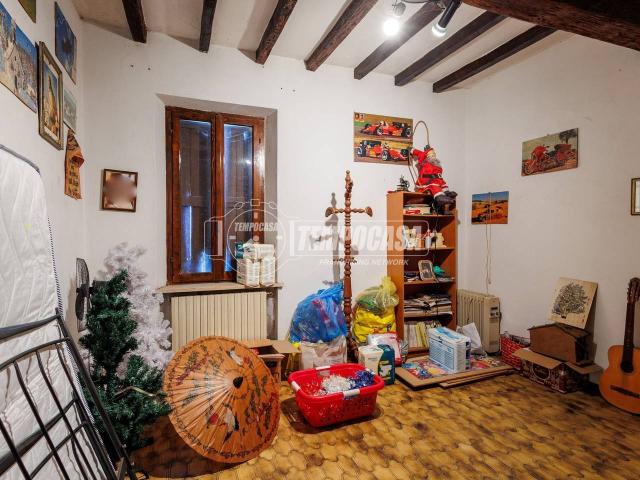 Casa colonica in vendita a Parma