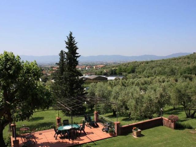 Casa colonica in vendita a Pistoia