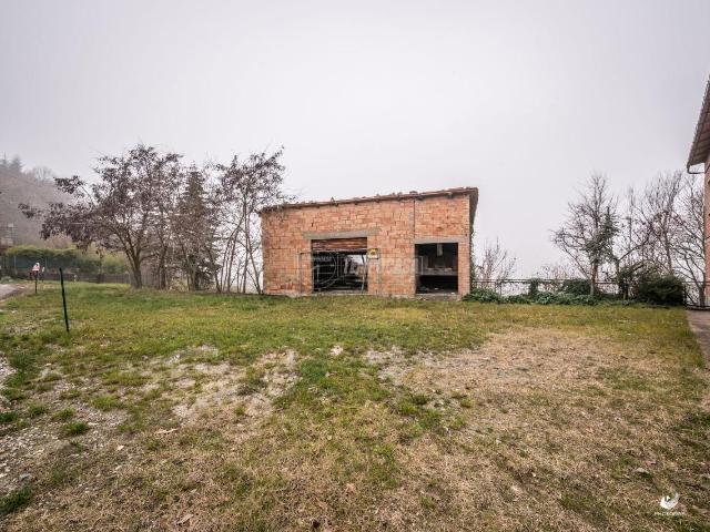 Casa colonica in vendita a Serramazzoni