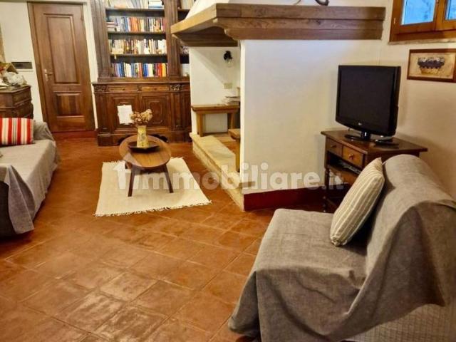 Casa colonica Strada Provinciale di Grotti, Monteroni d'Arbia