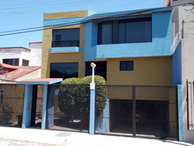 Casa Colinas del Cimatario
