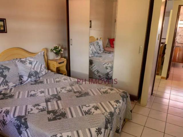 Casa com 4 dormitórios sendo 2 suítes Próximo a Praia do Francês