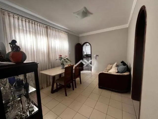 Casa com 4 dormitórios, sendo 2 suítes à venda, 300 m² por R$ 1.100.000