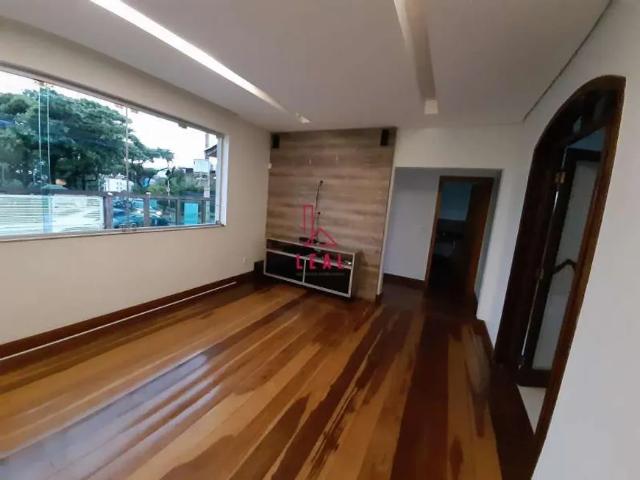 Casa com 4 dormitórios à venda em Belo Horizonte