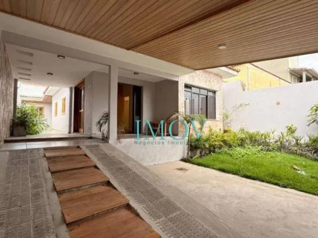 Casa com 4 dormitórios à venda, 164 m² por R$ 840.000,00 Vila Industrial São José dos Campos/SP
