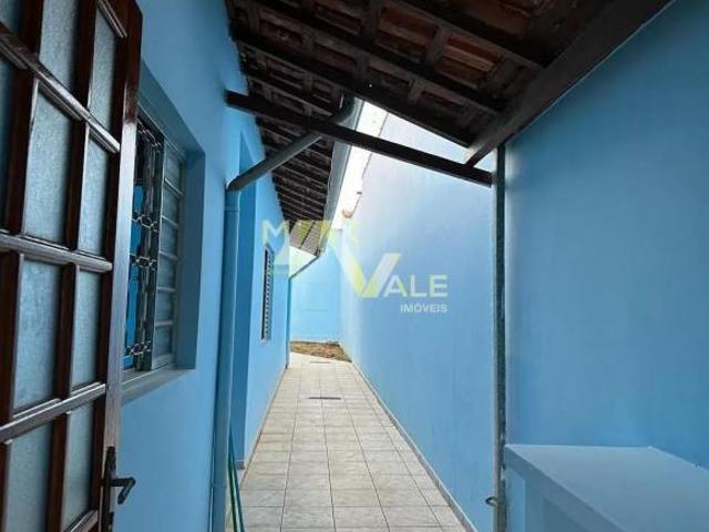 Casa com 4 dormitórios à venda, 180 m² por R$ 639.000 Cidade Jardim Jacareí/SP