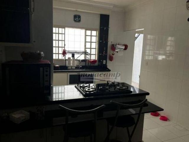Casa com 4 dormitórios à venda, 217 m² por R$ 790.000,00 Jardim García Campinas/SP