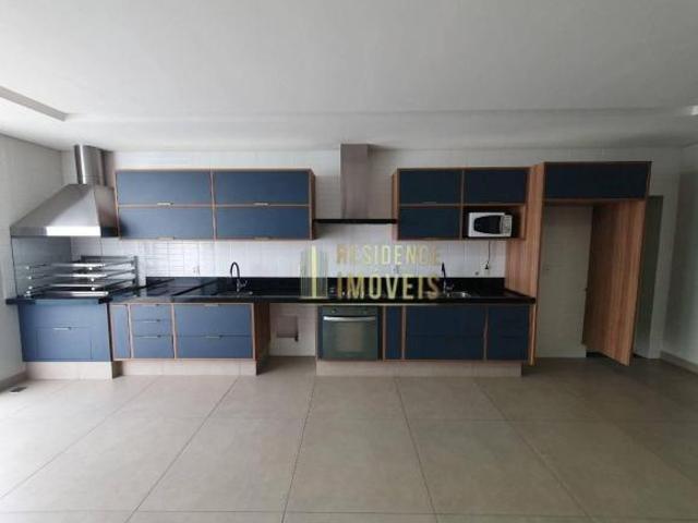 Casa à Venda no Condomínio Sunset Campolim | 4 Suítes, Mobiliada e 285 m²