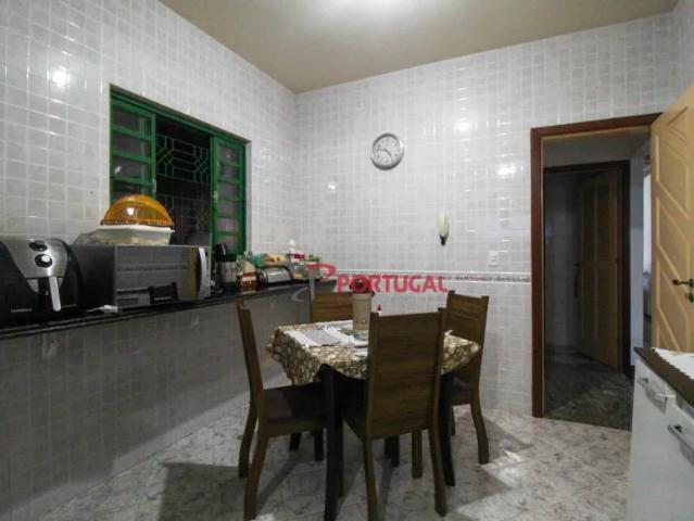 Casa com 4 dormitórios à venda, 311 m² por R$ 1.000.000,00 Centro Macaé/RJ