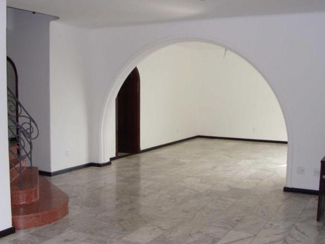 Casa com 4 dormitórios à venda, 330 m² por R$ 3.100.000 Pacaembu São Paulo/SP