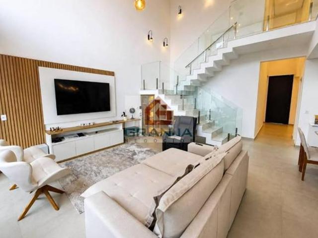 Casa com 4 dormitórios à venda, 365 m² por R$ 3.829.120,00 Granja Viana Carapicuíba/SP