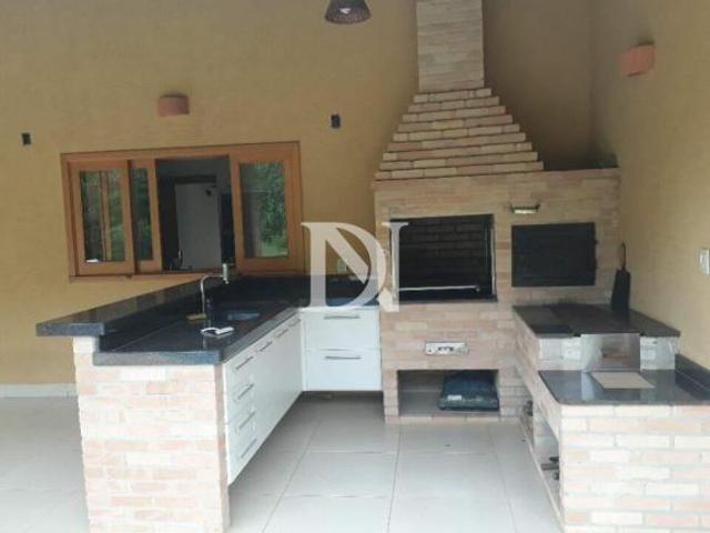 Casa com 4 dormitórios à venda, 360 m² por R$ 1.750.000,00 Condomínio Campos de Santo Antônio It