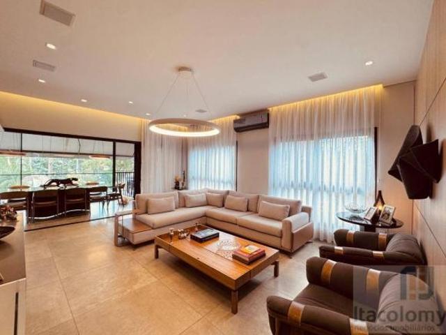Casa com 4 dormitórios à venda, 360 m² por R$ 6.600.000,00 Alphaville Santana de Parnaíba/SP