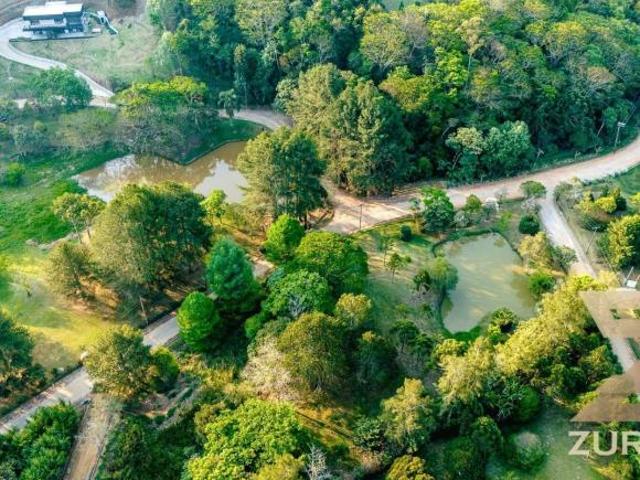 Casa com 4 dormitórios à venda, 397 m² por R$ 2.750.000,00 Condomínio Country Club Santo Antônio