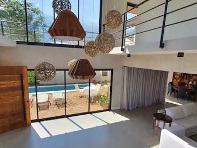 Casa com 4 dormitórios à venda, 390 m² Praia do Toque Toque Pequeno São Sebastião/SP