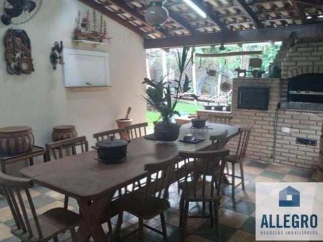 Casa com 4 dormitórios à venda, 500 m² por R$ 2.400.000,00 Monte Carlo Guapiaçu/SP