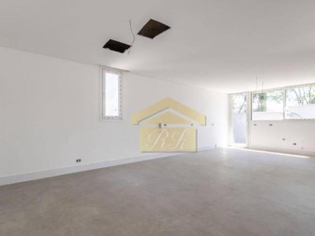 Casa com 4 dormitórios à venda, 719 m² Jardim Cordeiro São Paulo/SP