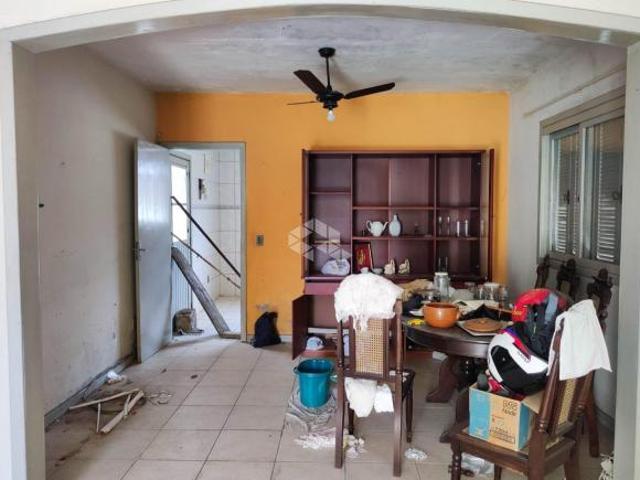 CASA COM 4 DORMITÓRIOS COM 4 VAGAS JARDIM ITU